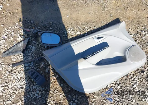 2012 Honda Insight Ex z USA, uszkodzony, nr VIN JHMZE2H77CS002616